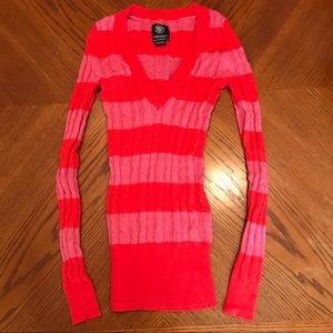 Pink and red striped vneck knit sweater